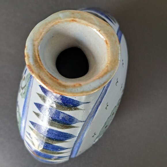 Vintage Mexican Pottery Vase - Picture 4 of 7